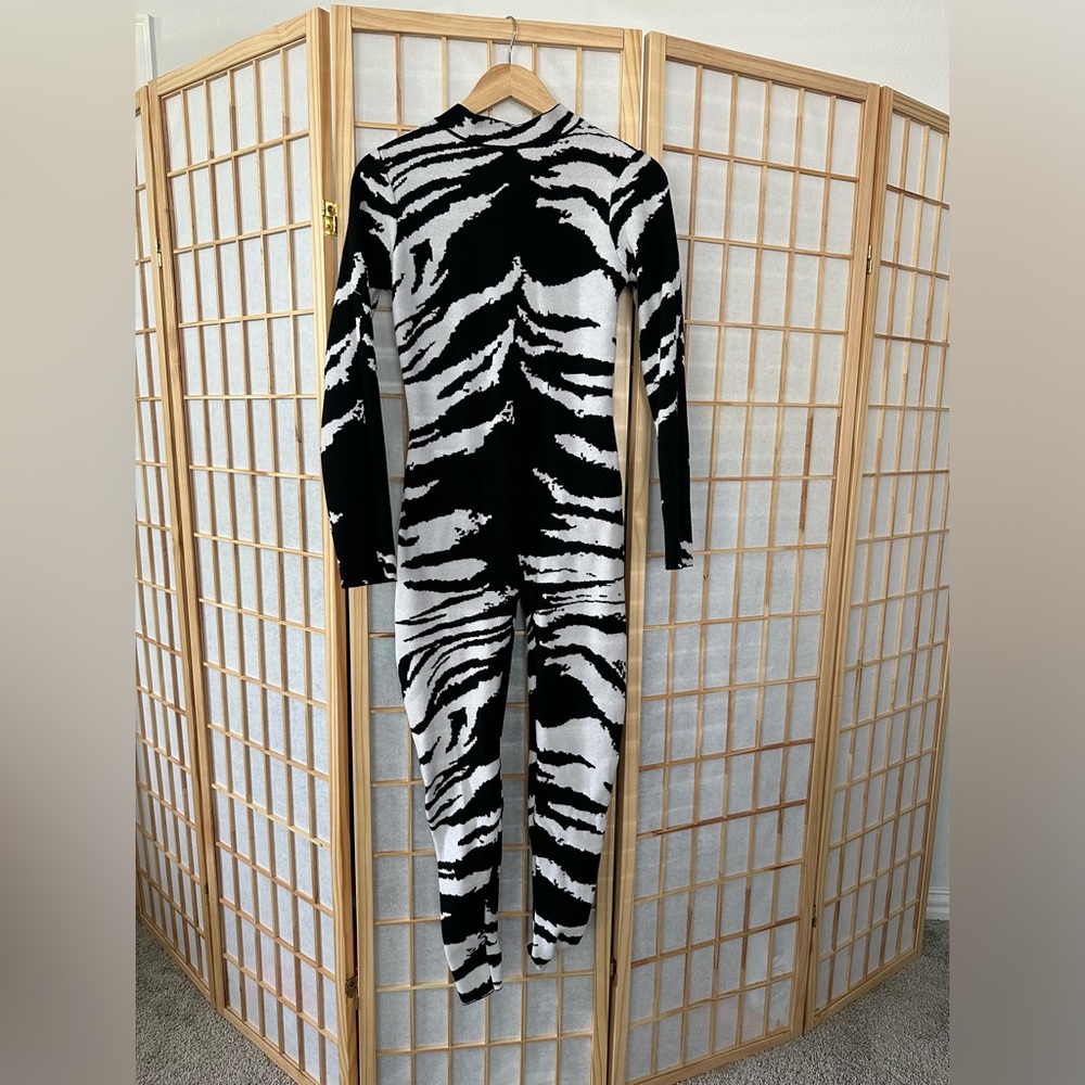 Jumpsuit sweater